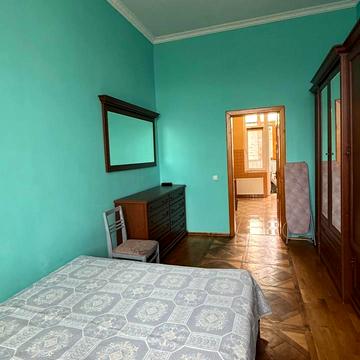 Бульведерська, 11