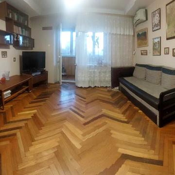 Ісаакяна вул., 2