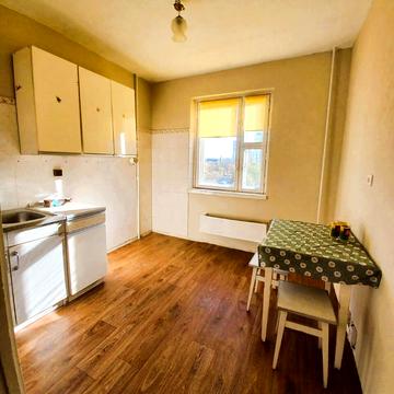 Червоної Калини просп. (Володимира Маяковського), 12