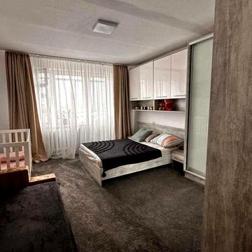 Стрийська вул., 87