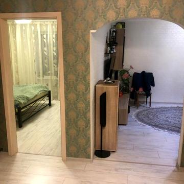 Колонтаївська вул., 8