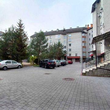 Оренда - 2-кімн. квартира, вул. Тролейбусна, новобудова