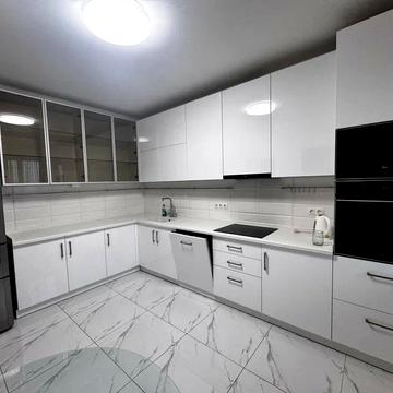 Нижньоключова вул., 14