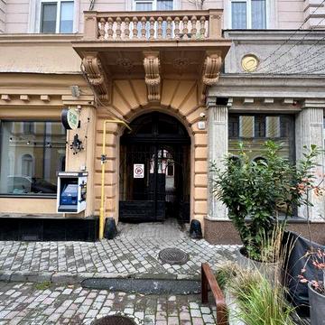 Продаж квартири під комепцію / апартаменти ЦЕНТР