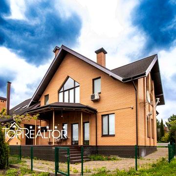 У продажі 2-поверховий будинок на Флорінці-1 Флоринка (без комісії)