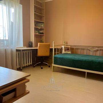 Сержа Лифаря вул. (Олександра Сабурова), 9/61