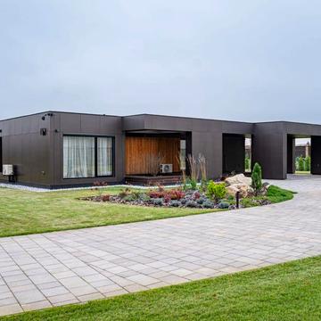 Продаж сучасної садиби у с.Велика Солтанівка - 1,1841 Га.