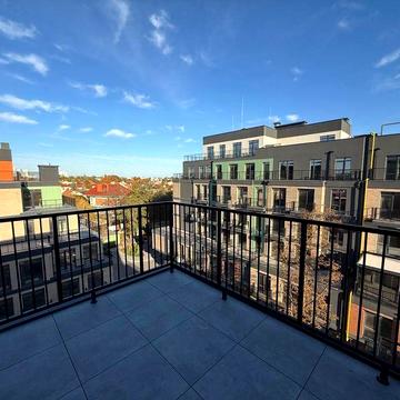 Квартира-пентхаус. Пространство на Дачной. Большая терраса ЖК Пространство на Дачной.