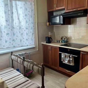 Червоної Калини просп. (Володимира Маяковського), 46