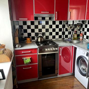 Продам 3-х комнатную квартиру.Не сдаётся ЖК -