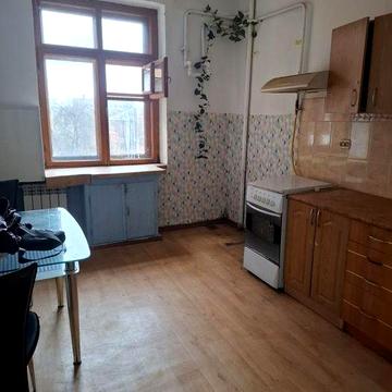 Продается 4-комнатная квартира  Поселок Артема, ул. Дизельная