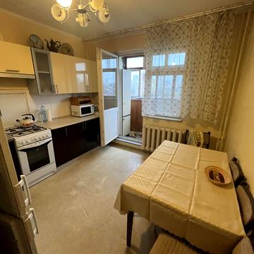 Кадетський гай, 11