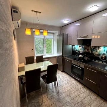 Половецька вул., 16-А