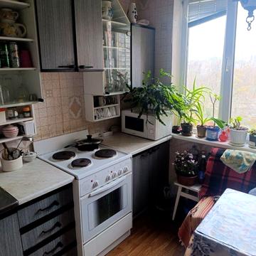 Червоної Калини просп. (Володимира Маяковського), 3