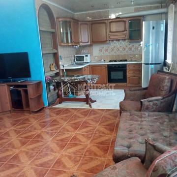 Професора Отамановського вул., 25