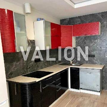 Продаю 3к.кв. вул.Калнишевського 14 з ремонтом.