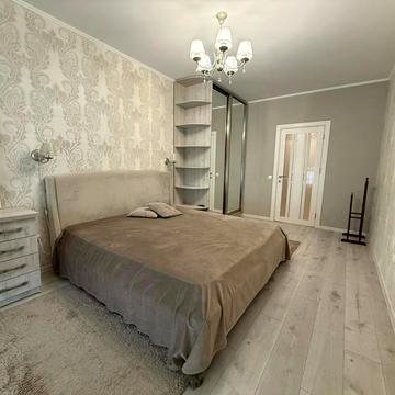 Василя Стуса вул., 28