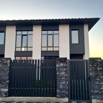 Продам двоперховий дуплекс у с.Боратин біля Луцька