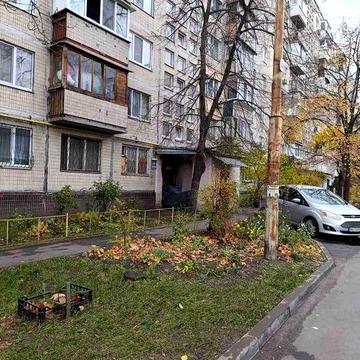 Продам затишну 3-х к кв по вул Архипенка, Оболонь, без комісії