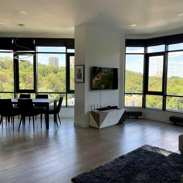 Болсуновська вул. (Сергія Струтинського), 2