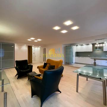 Назарівська вул. (Вєтрова), 7-Б