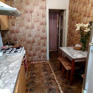 Продаю 2-х комнатную квартиру по ул.Гетьманская,74 (+ гараж)