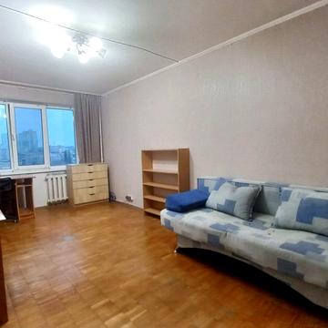 Голосіївська вул., 8