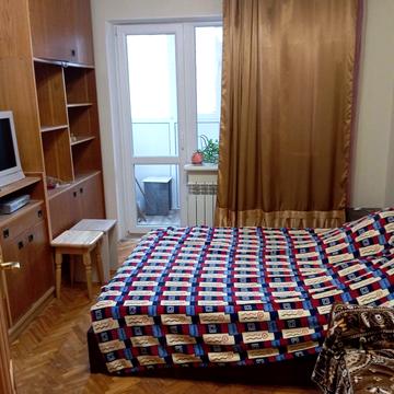 Межова вул., 26