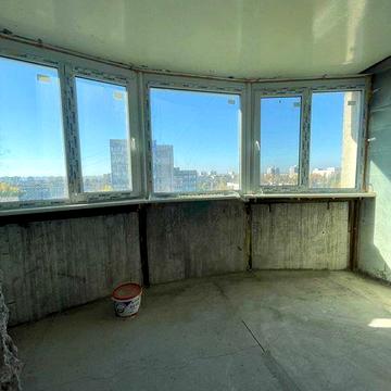 Продам 3-ком квартиру на Крымской