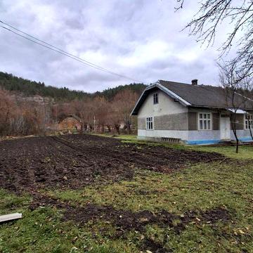 Продаж будинку 89м2, діл 20 сот, газ,світло,річка,гори,гараж,Гарасимів