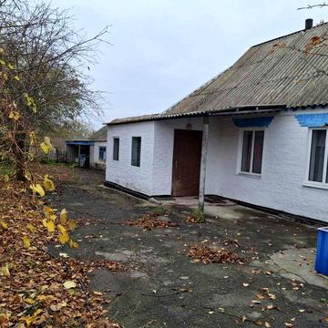 Будинок в селі Гончариха