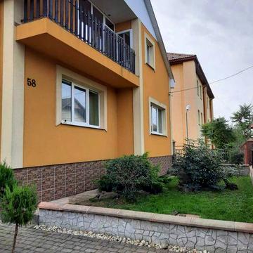 Продається просторий будинок з прибудовон(окремий вхід)