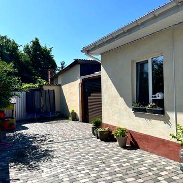 1/2 будинку район Миру