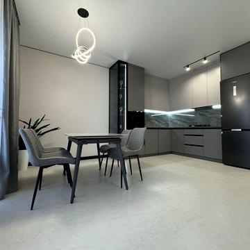 Продам котедж в місті з ремонтом та газовим опаленням!