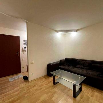 Сдам отличную 3-к квартиру самый Центр ул.Грушевского/К.Либкнехта