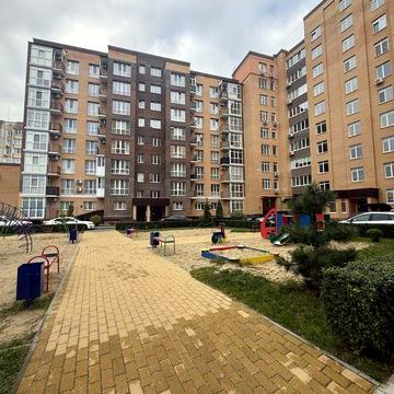 Продам 2-х кімнатну квартиру. Район ДНС ЖК Зелений