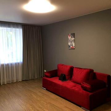 Олександра Поля просп. (Кірова), 129-Б