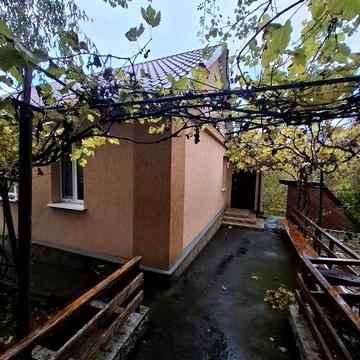 Фастів. Будинок цегляний