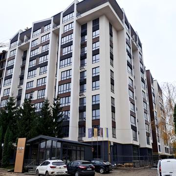 Озерна вул., 20/4