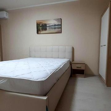 Ясинуватський пров., 11