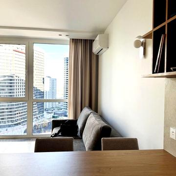 Дніпровська набережна вул., 15-Д