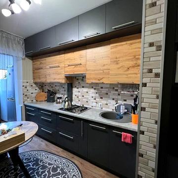 Романа Шухевича вул., 8