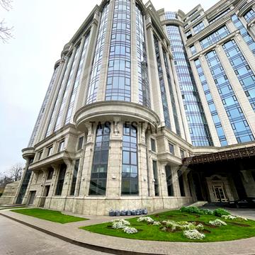 Івана Мазепи вул. (Січневого Повстання), 11-Б