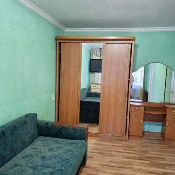 Академіка Корольова вул., 10-В