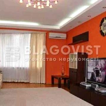 4-к - Котельникова, 1 - Цегла - 2001 р - 3 поверх з 19-ти - Євроремонт