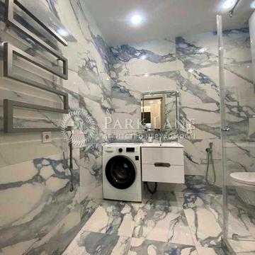 1 кімнатна від власника Горького 131 (Антоновича) Видовий поверх