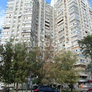 3-к - Святошинська пл., 1 - 2001 р - 10 поверх з 25-ти - Євроремонт