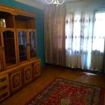 Продаж просторої 2к квартири, вул. Радунська, 5