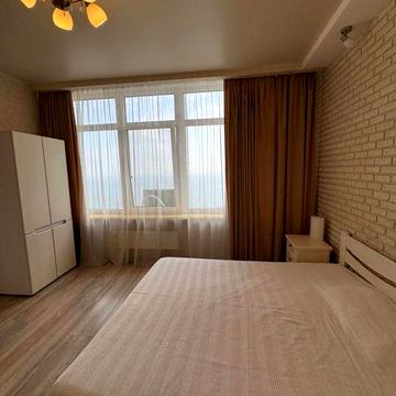 Евродвушка на Каманина с видом на море