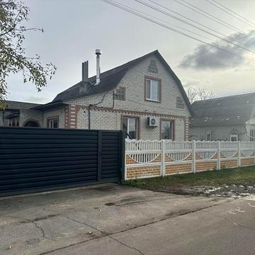 Продається будинок в місті Мена